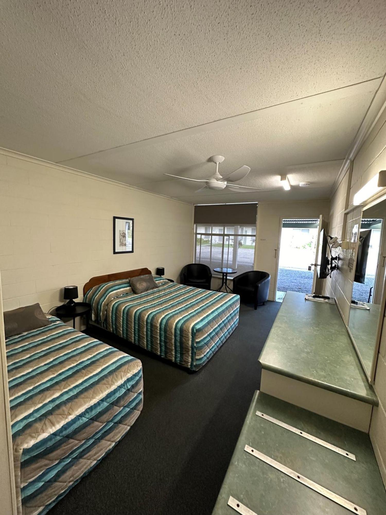 The Silver Bream Motel & Self Contained Units マラクータ エクステリア 写真