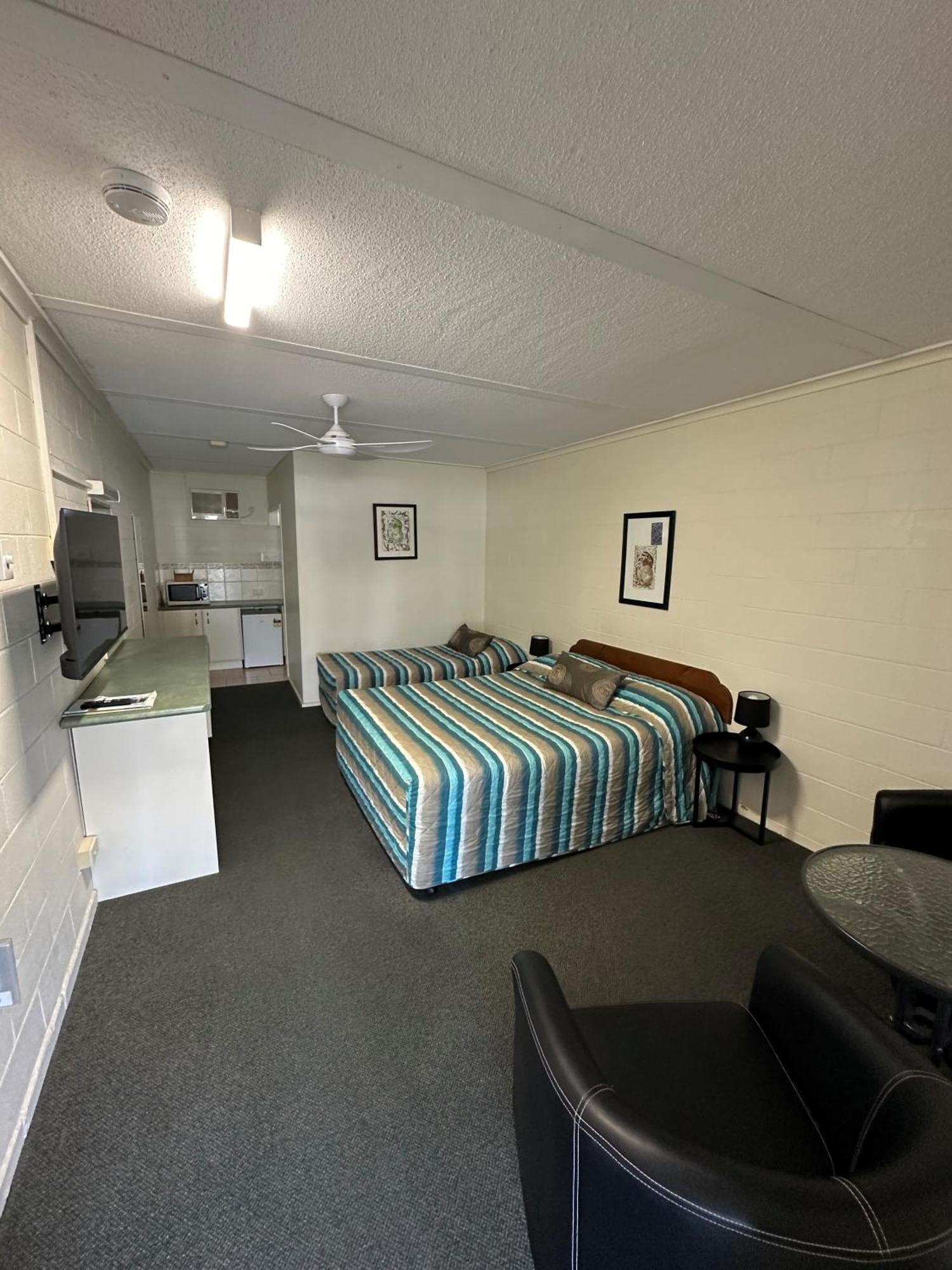 The Silver Bream Motel & Self Contained Units マラクータ エクステリア 写真